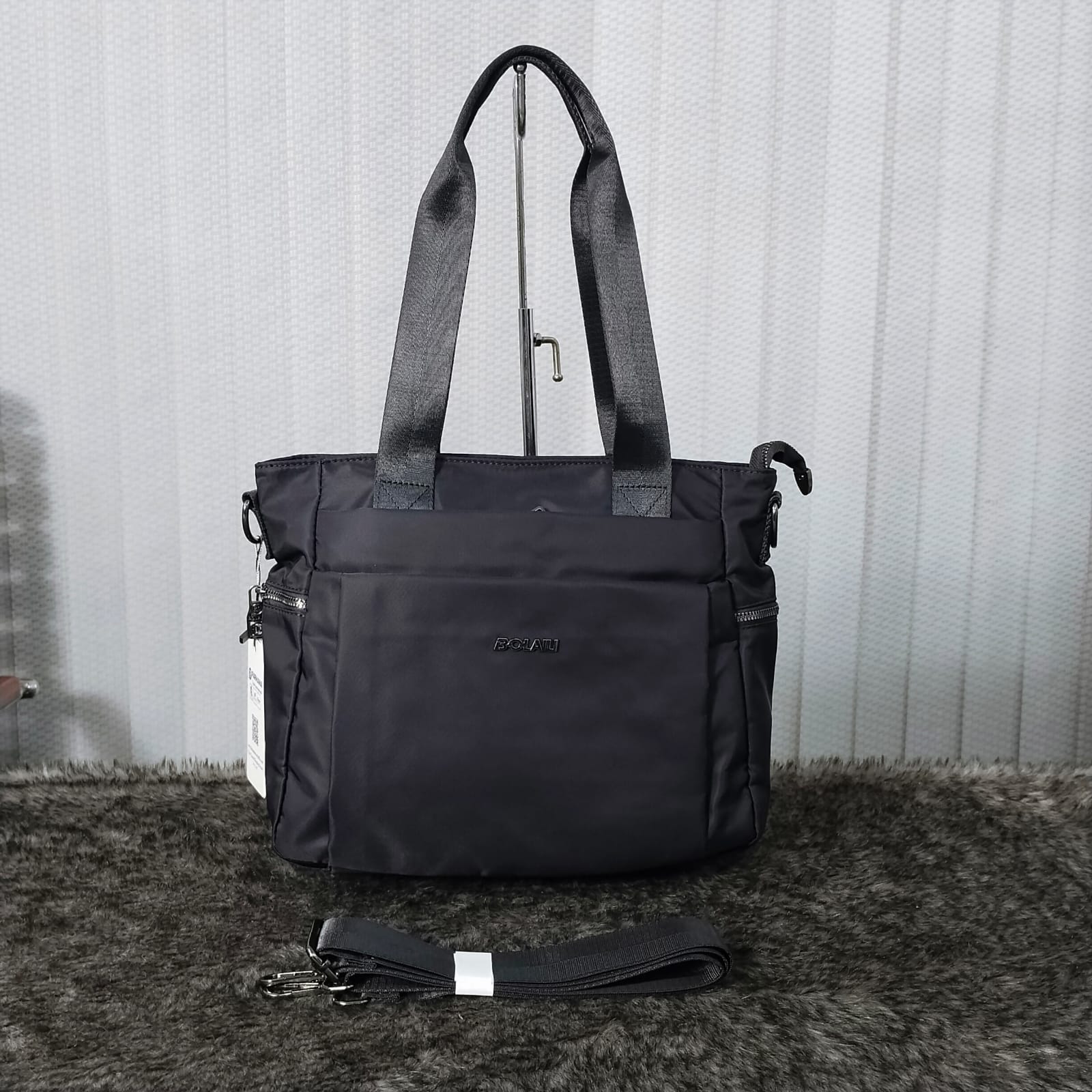 Bolaili Elegant Soft Fabrics Tote Bag - 12.5" x 11"