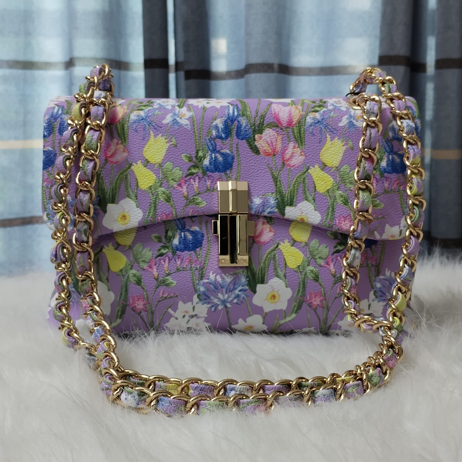 ALDO Luxurious Side Bag (W-10" / H-6")