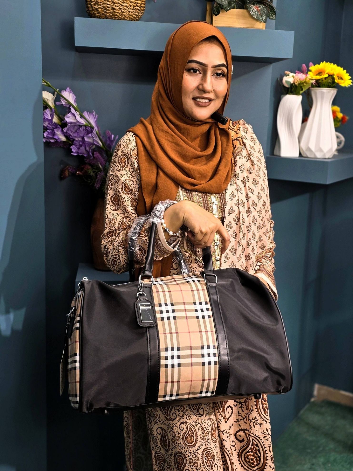 Premium Stylish Fabric Travel Bag (3011)