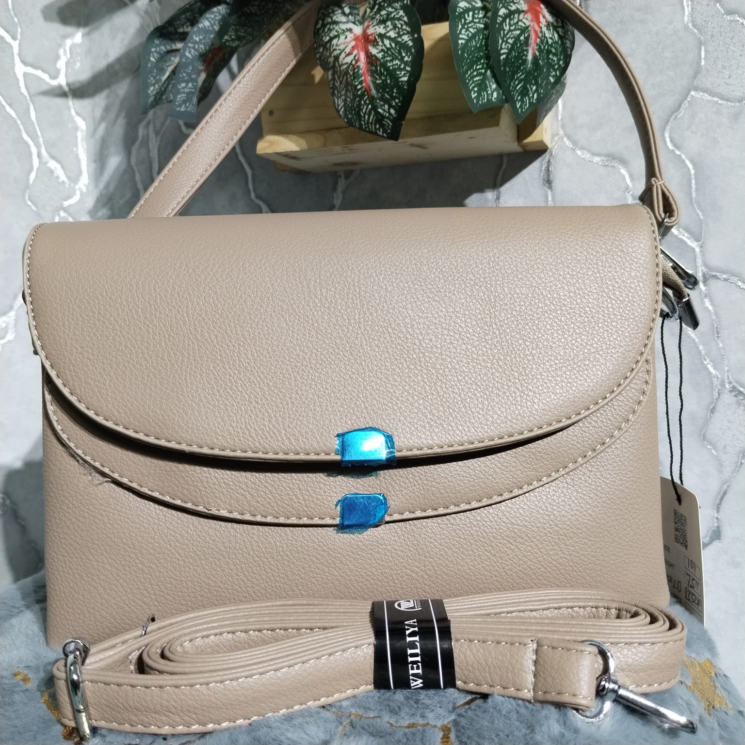WEILIYA Brand Luxurious Crossbody Belt Bag – Grey Leather (10x7.5")