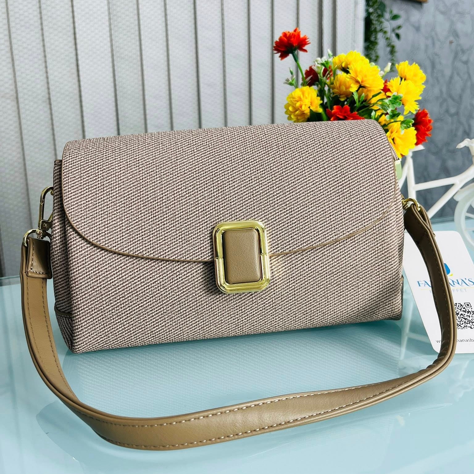 Luxurious Leather Hand Bag with Long Belt – Khaki